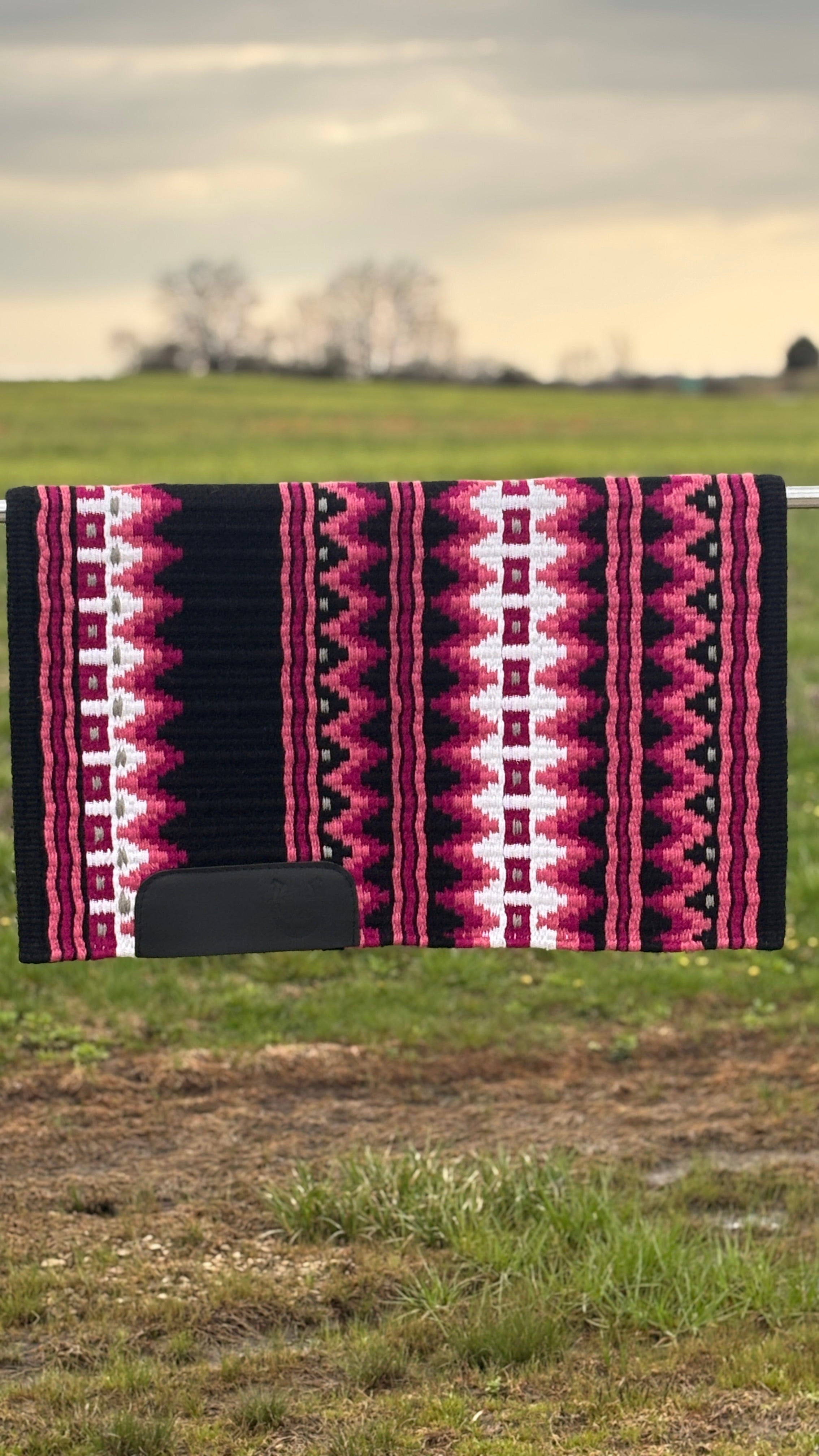 Arrowberry Show Pad
